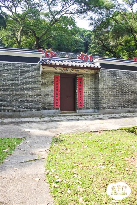 圓墩古村|【荃灣的秘密花園】無敵大大大草地＋客家小村落 圓墩村古蹟影。